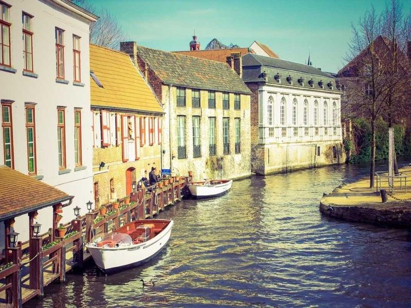 Description in en_US Main Image